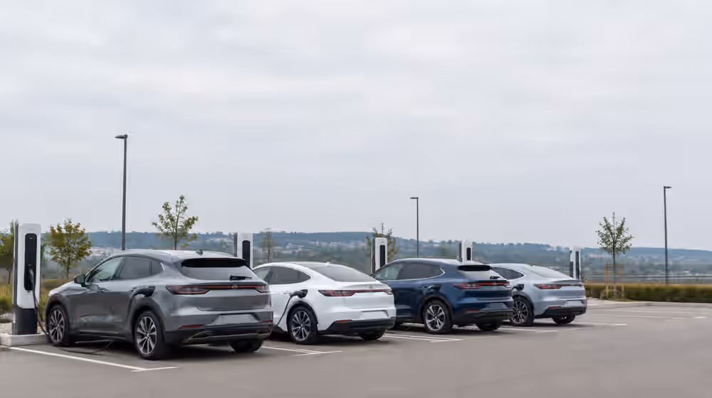 E-Auto-Anteil 2025: Deutschland über EU-Schnitt, 2026 doppelt so hoch